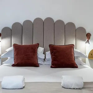 Le Nest By Sweett Otel Paris